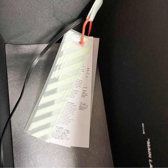 Off-White c/o Virgil Abloh Medium Binder Clip Leather Graphic Box Bag Black - Picture 12 of 14